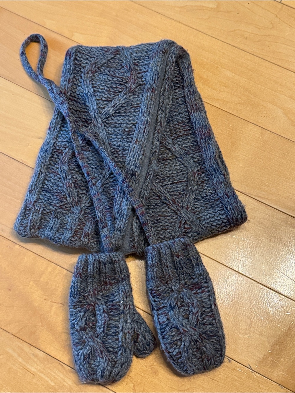 Mexx Infant Knit Wool Blend Gray Scarf and Mittens Set